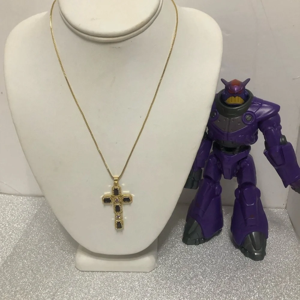 CROSS AMETHYST STAINLESS STEEL NECKLACE
